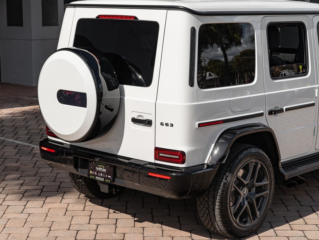 Suv in Naples, FL 3 - 16898040