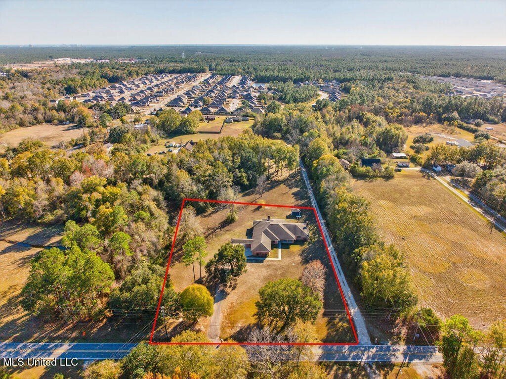 House in Gulfport, Mississippi, United States 2 - 16912322