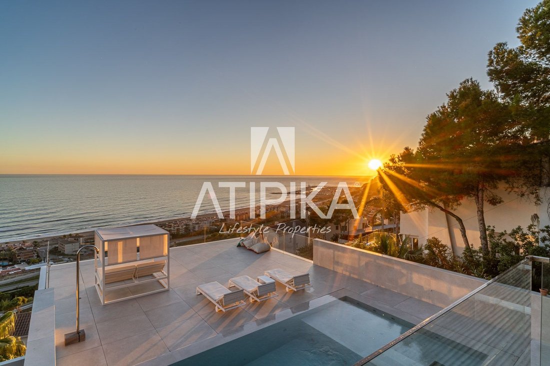 Villa in Castelldefels, Catalonia, Spain 1 - 16879374