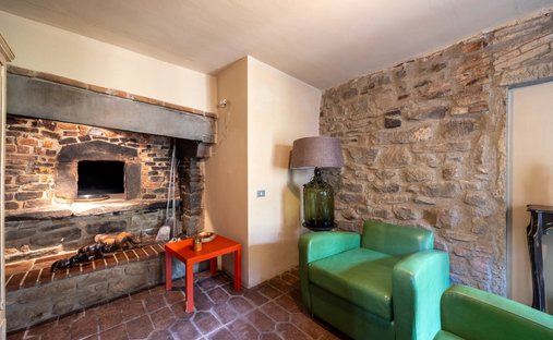 Tuscany| Historic Tuscan Castle With Land For Sale Near Florence