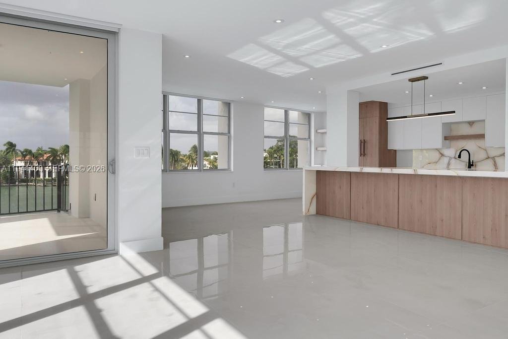 Condo in Miami Beach, Florida, United States 5 - 16907298
