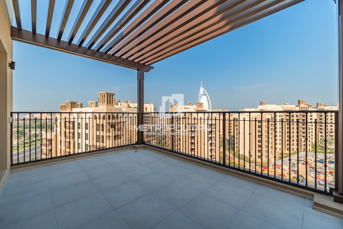 Apartment in Umm Suqeim, Dubai, United Arab Emirates 2 - 15619058