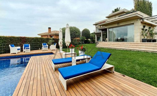 Villa in Teià, Katalonien, Spanien 1