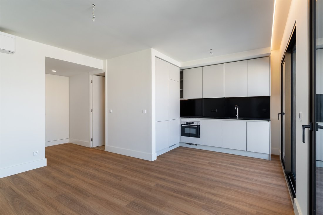 Apartment in Avenidas Novas, Lisbon, Portugal 2 - 16906123