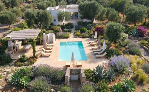 Villa in Zentrum, Carovigno, Apulien 1