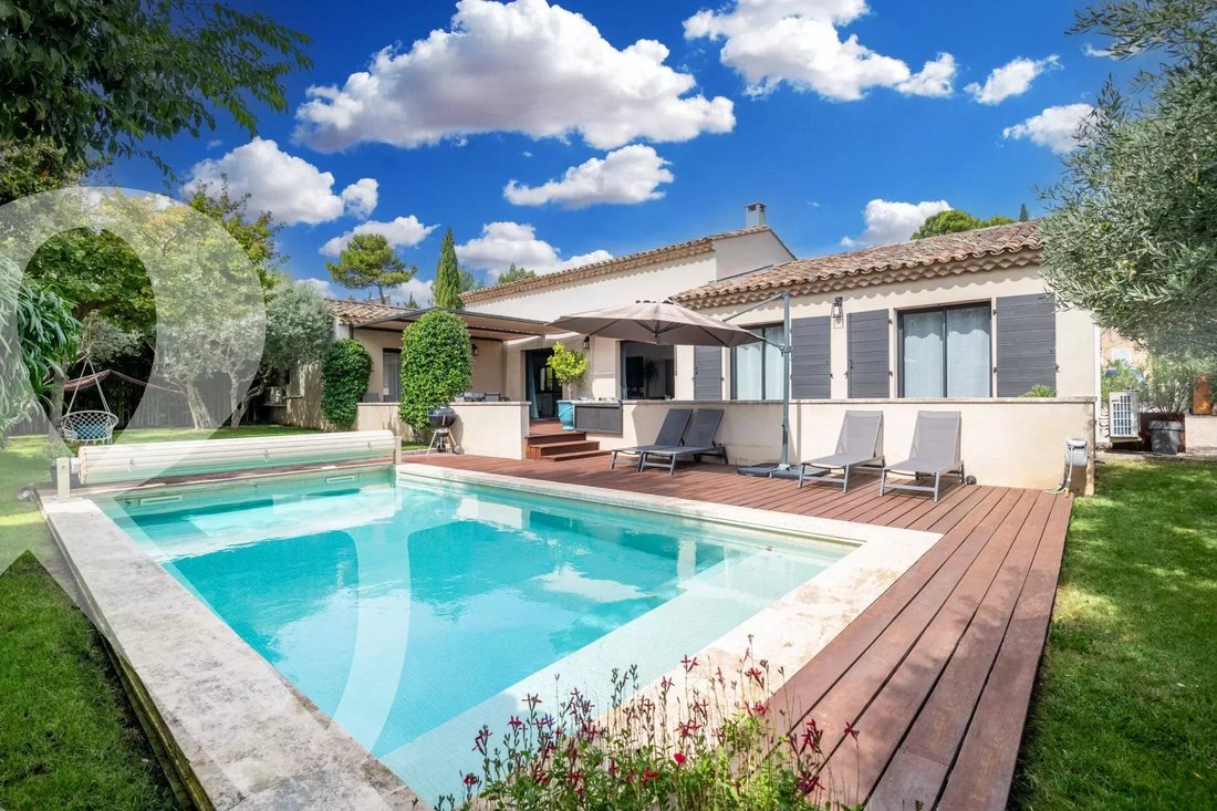 House in Eygalières, Provence-Alpes-Côte d'Azur, France 1 - 16892848