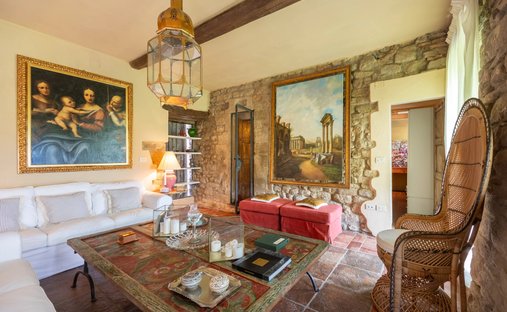 Tuscany| Historic Tuscan Castle With Land For Sale Near Florence