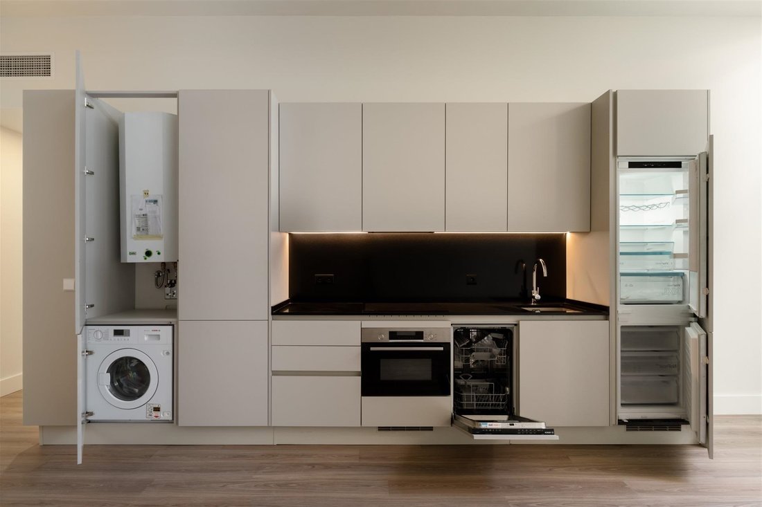 Apartment in Avenidas Novas, Lisbon, Portugal 2 - 16906127