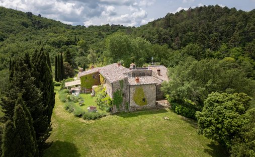 Tuscany| Historic Tuscan Castle With Land For Sale Near Florence