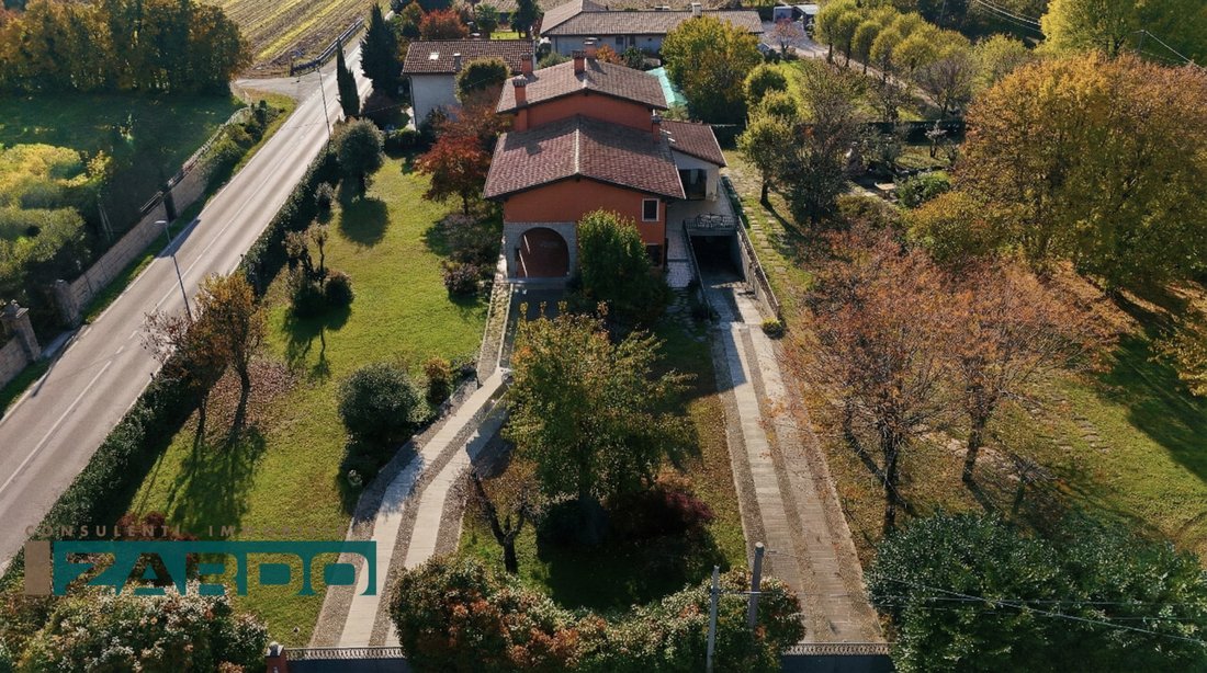 House in Cassola, Veneto, Italy 2 - 16907881