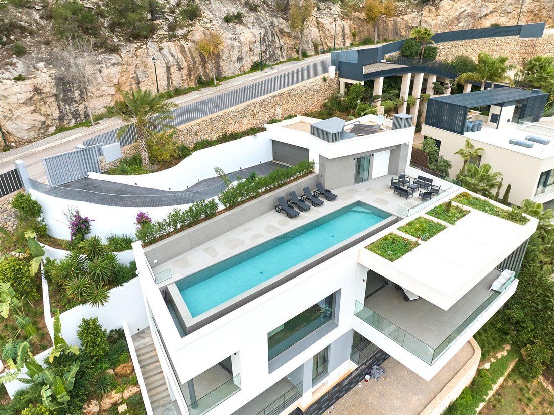 Villa in Son Vida, Palma, Balearic Islands 2 - 16908750