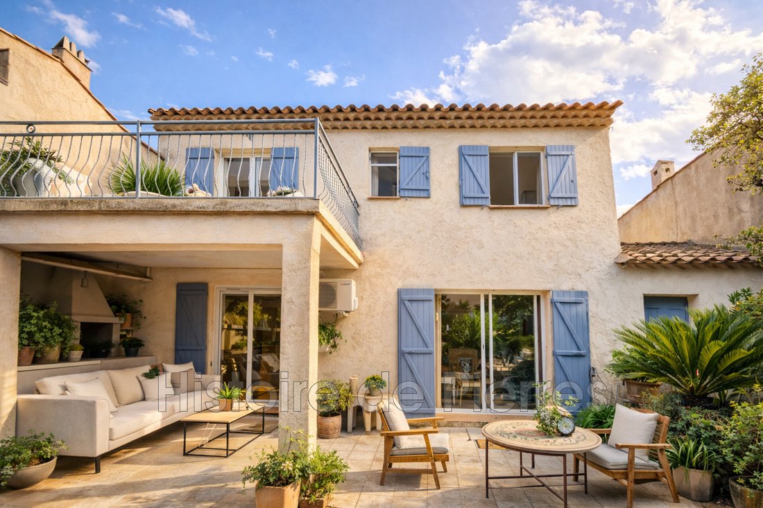Villa in Grimaud, Provence-Alpes-Côte d'Azur, France 4 - 15590350