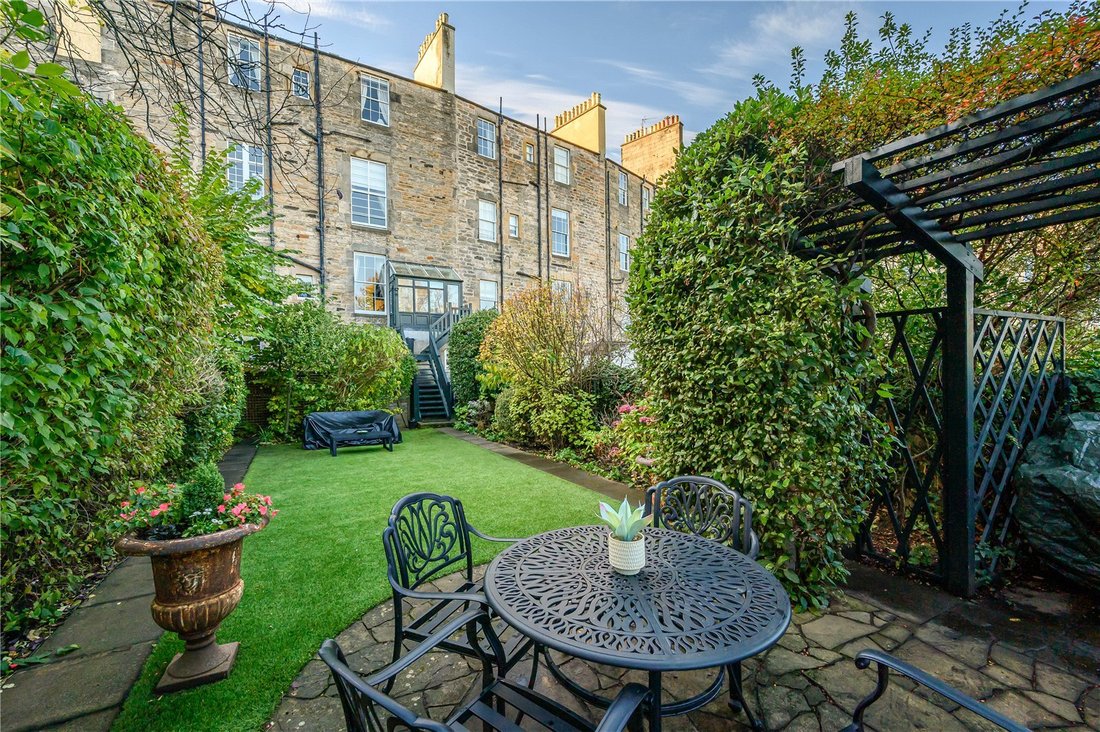 House in New Town, Edinburgh County, Scotland 2 - 16905338