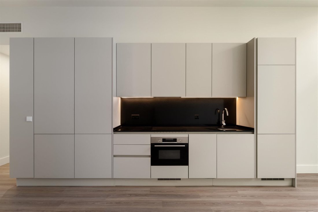 Apartment in Avenidas Novas, Lisbon, Portugal 1 - 16906127
