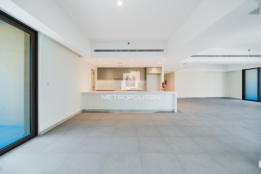 Apartment in Umm Suqeim, Dubai, United Arab Emirates 5 - 15619058