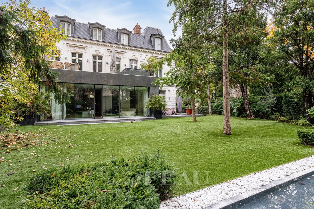 Estate in Auteuil Sud, Paris 16e Arrondissement, Paris 2 - 16910437