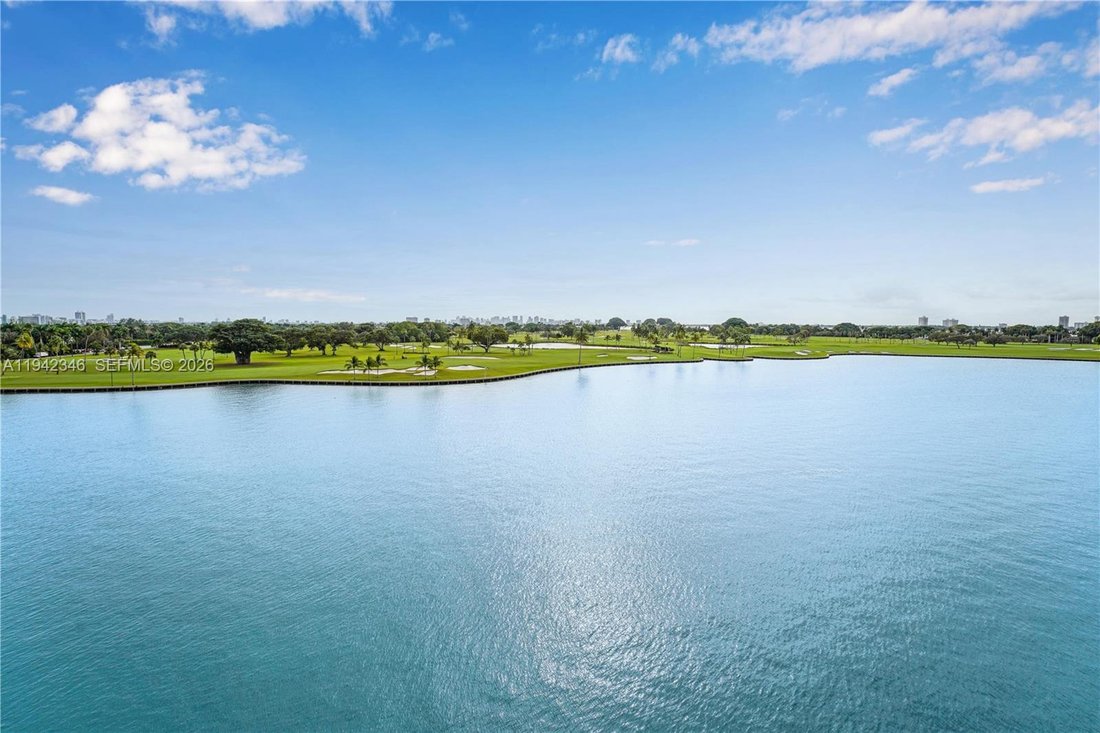 Condo in Bal Harbour, Florida, United States 3 - 16907290