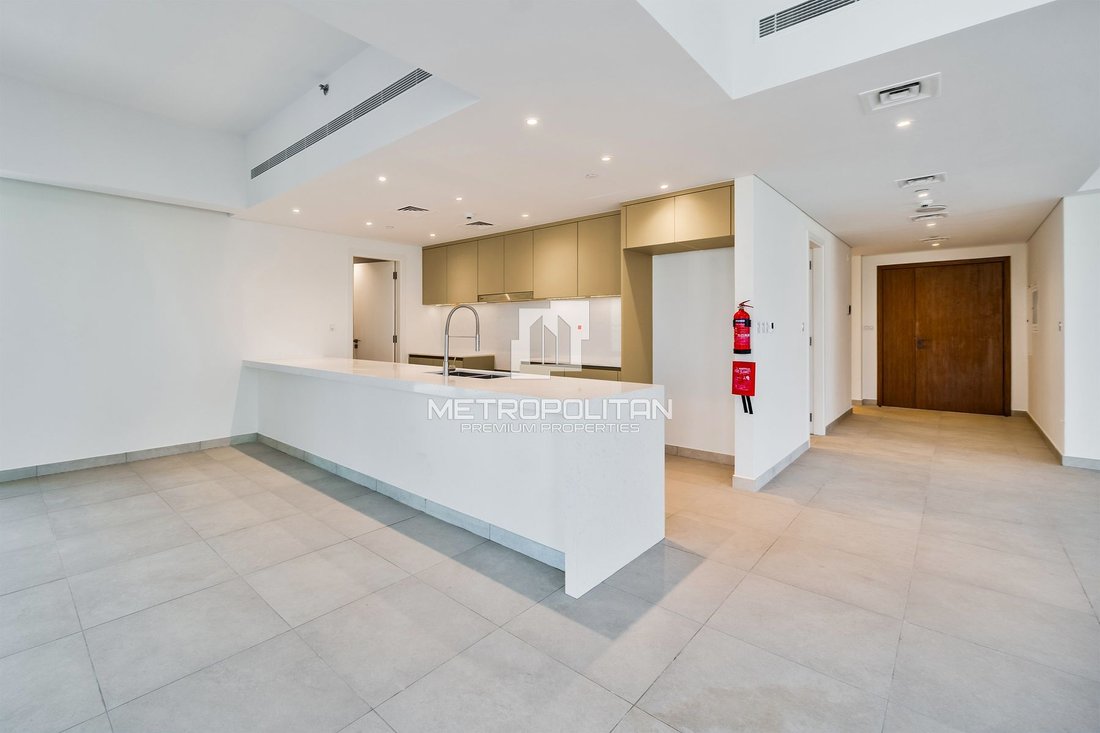 Apartment in Umm Suqeim, Dubai, United Arab Emirates 3 - 15619058