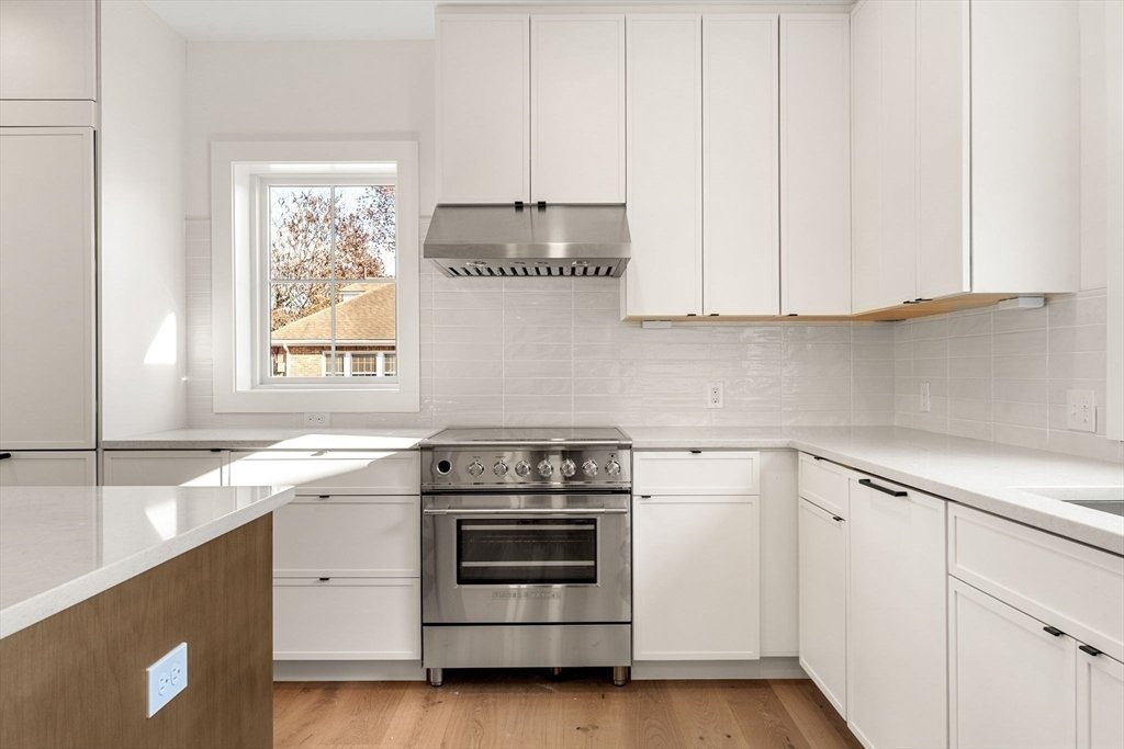 House in Newton, Massachusetts, United States 4 - 16907896