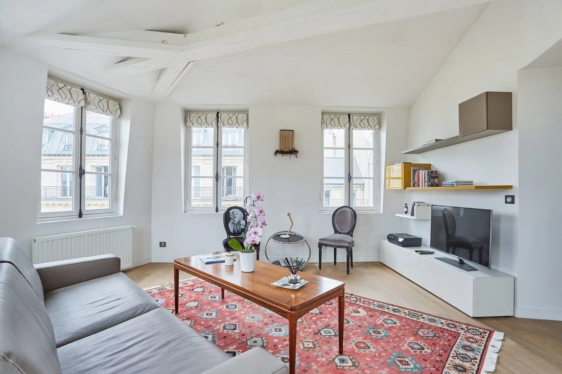 Apartment in Montmartre, Paris 18e Arrondissement, Paris 4 - 14276411