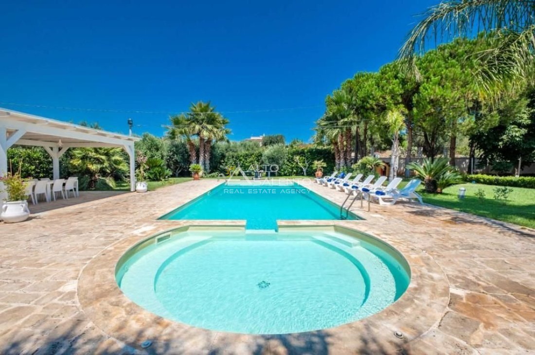 Villa à Rue Ludovico - Corso Umberto I - Rue Vittorio Emanuele, Ostuni, Pouilles 2 - 16910277