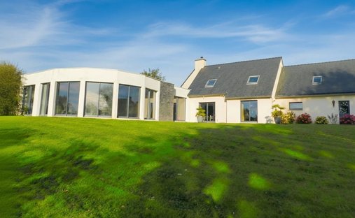 House in Nord, Carhaix-Plouguer, France 1