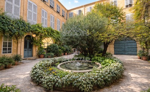 Apartment in Granettes-Jauberte-Sainte Anne, Aix-en-Provence, France 1