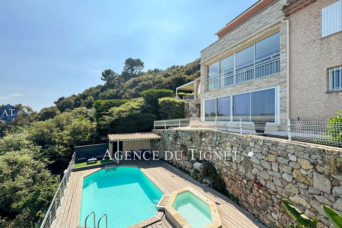 Villa in Le Tignet, Provence-Alpes-Côte d'Azur, France 2 - 16112499