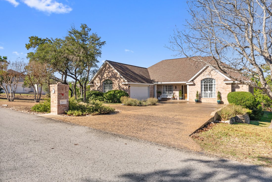 House in The Hills, Texas, United States 1 - 16914284