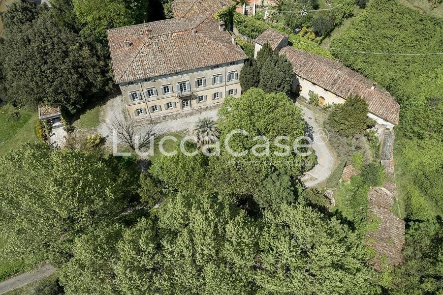 Villa in Historic Center, Lucca, Tuscany 3 - 16904615