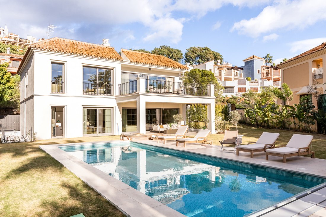 Villa in Benahavis, Andalusia, Spain 1 - 16905315