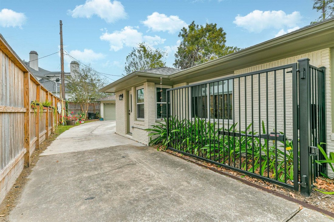 House in Houston, Texas, United States 4 - 16906128