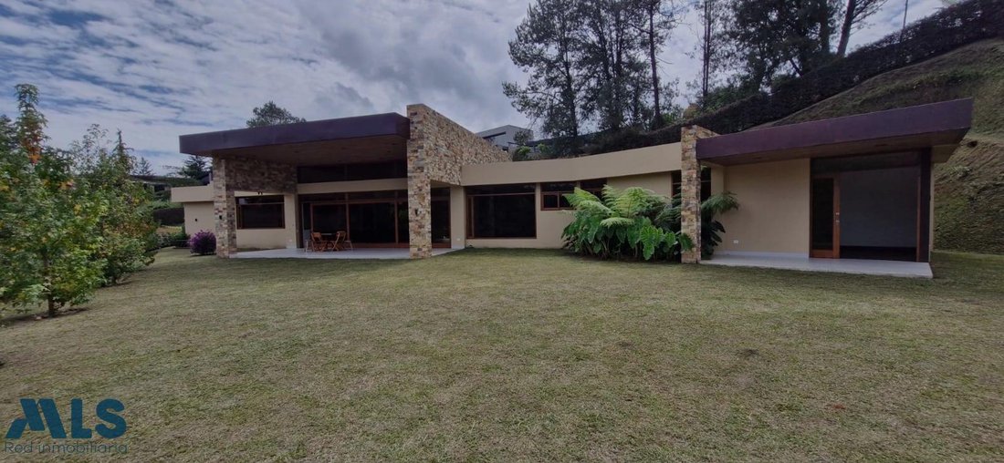 House in El Carmen, La Ceja, Colombia 1 - 16910428