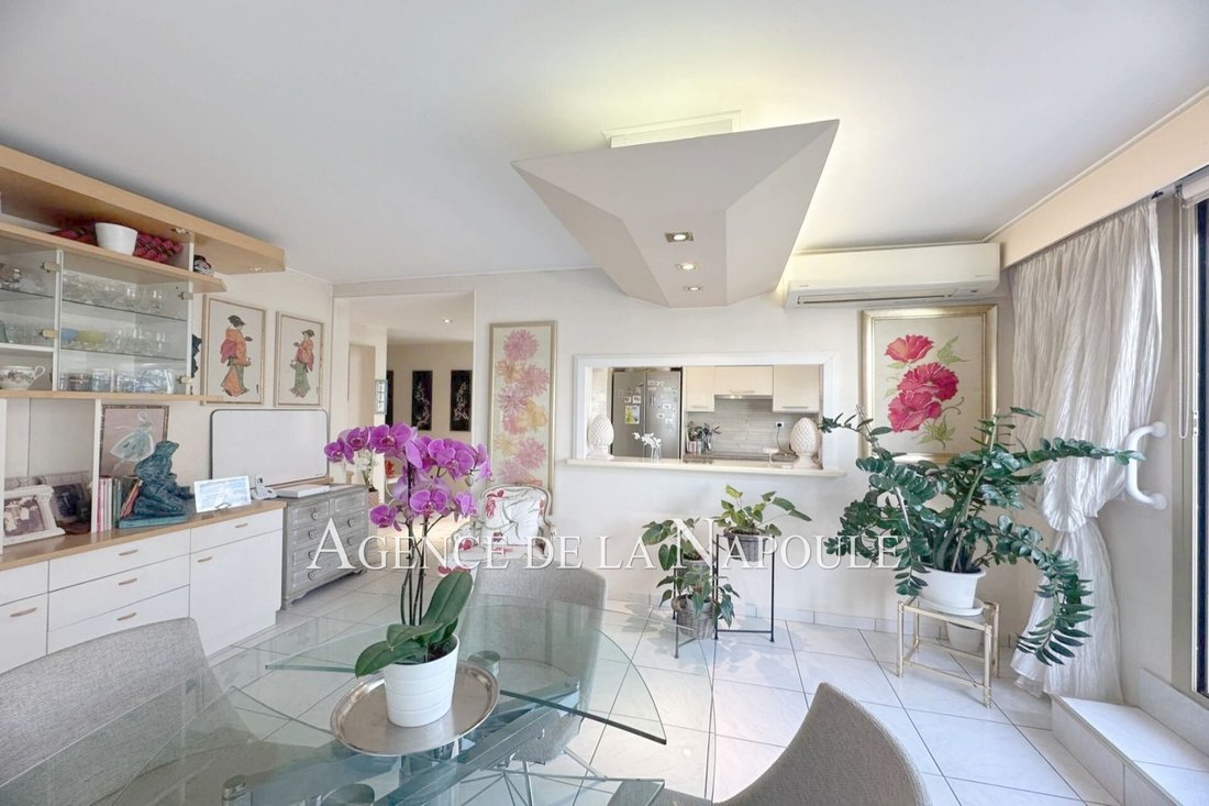 Apartamento en Le Cottage, Mandelieu-la-Napoule, Francia 3 - 16889036