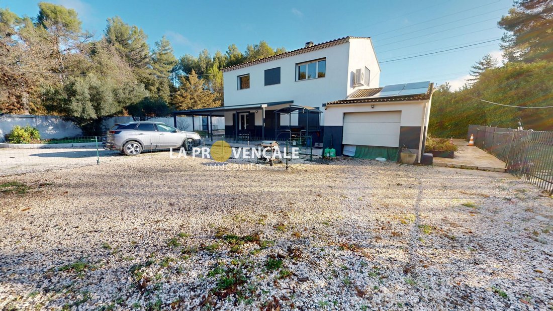 Villa in Mimet, Provence-Alpes-Côte d'Azur, France 1 - 16597696