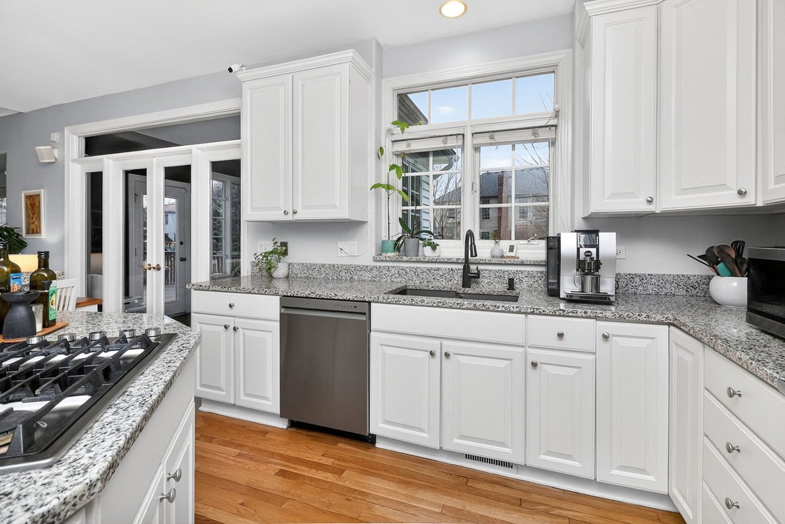 House in Naperville, Illinois, United States 4 - 16906898