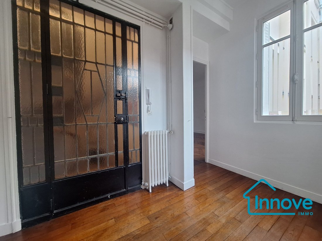 Apartment in Domaine National du Château, Versailles, France 2 - 16908266