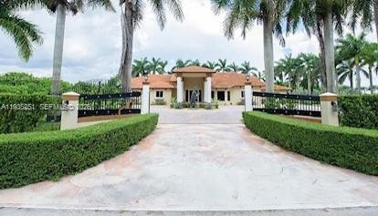 House in Miami, Florida, United States 1 - 16860033