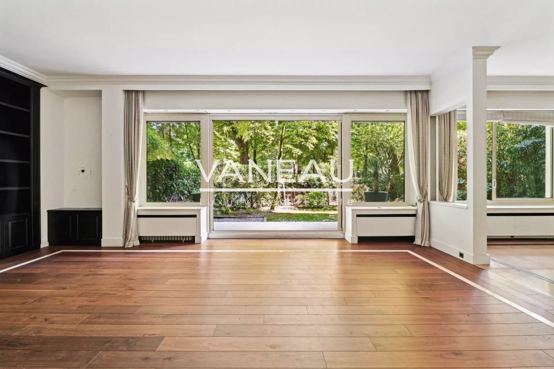 Apartment in Auteuil Nord, Paris 16e Arrondissement, Paris 1 - 15299438