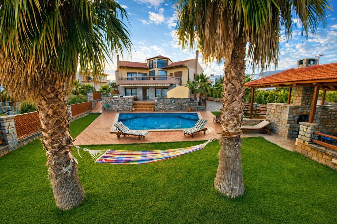 Villa in Community of Agios Nikolaos, Agios Nikolaos, Greece 1 - 16914575