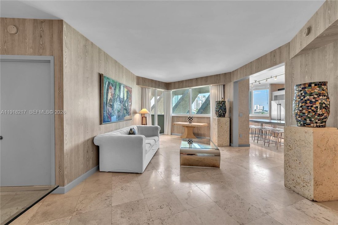 Condo in Miami Beach, Florida, United States 3 - 16674913