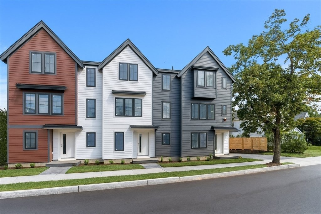 House in Newton, Massachusetts, United States 1 - 16907896