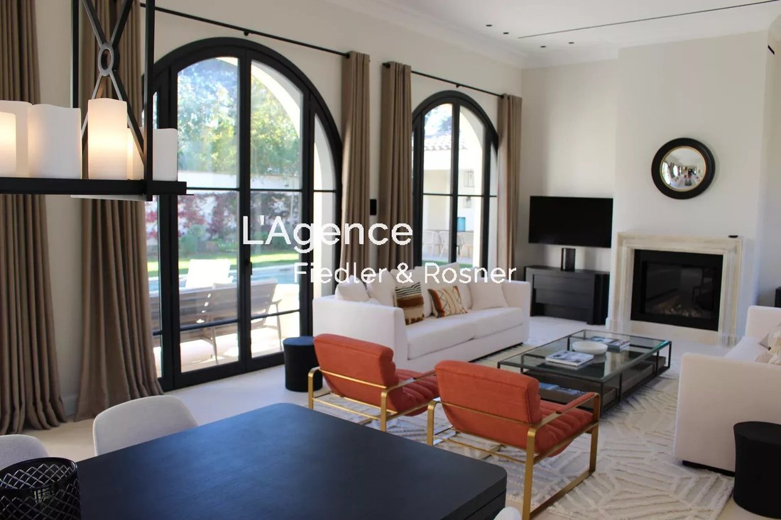 Villa in Zone Ouest Urbaine, Saint-Tropez, France 2 - 15244045