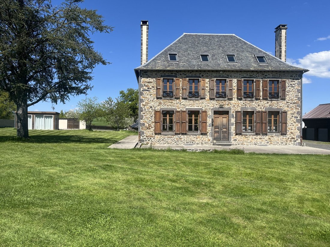 House in Chalvignac, Auvergne-Rhône-Alpes, France 2 - 15582855