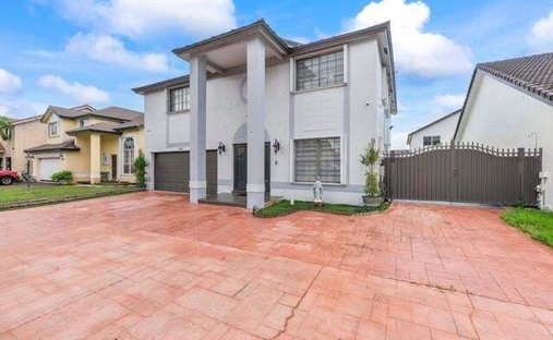 House in Hialeah, Florida, United States 1
