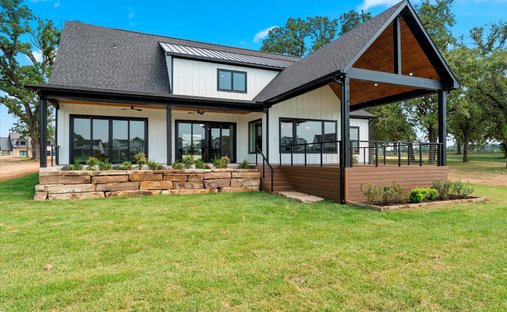 House in Tool, Texas, United States 1