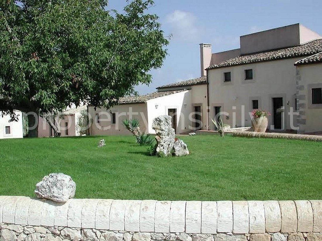 Center, Noto, Sicily 1 - 16907419