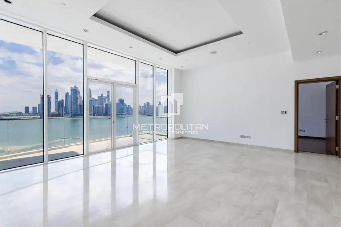 Apartment in Palm Jumeirah, Dubai, United Arab Emirates 1 - 16905732