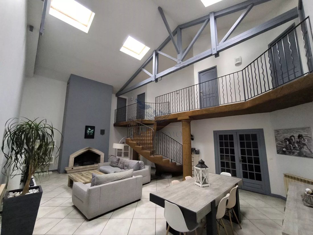 Estate in Pouilly-le-Monial, Porte des Pierres Dorees, France 5 - 16880059