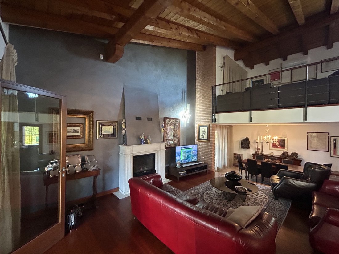Villa in Saccolongo, Veneto, Italy 4 - 16911729